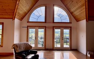 Shenandoah Valley Log Retreat with Mountain Views - Bentonville, Virginia