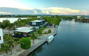 Luxury Waterfront Villa on Placencia Caye - Palencia, Belize