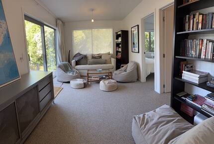 Contemporary Retreat Near Onetangi Beach - Waiheke Island, New Zealand