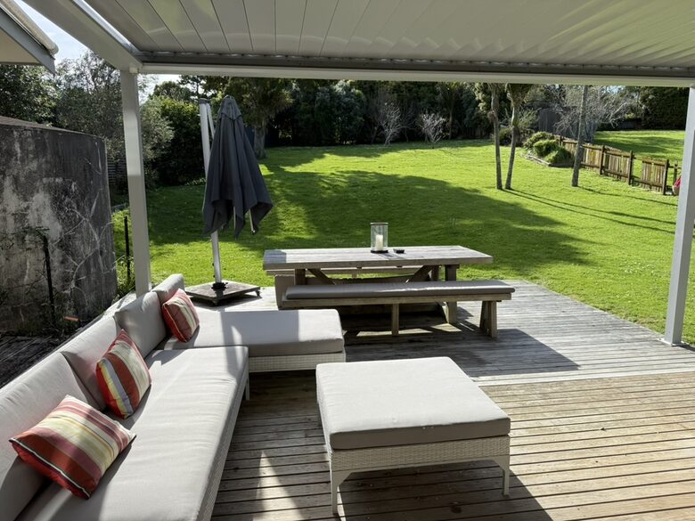 Contemporary Retreat Near Onetangi Beach - Waiheke Island, New Zealand