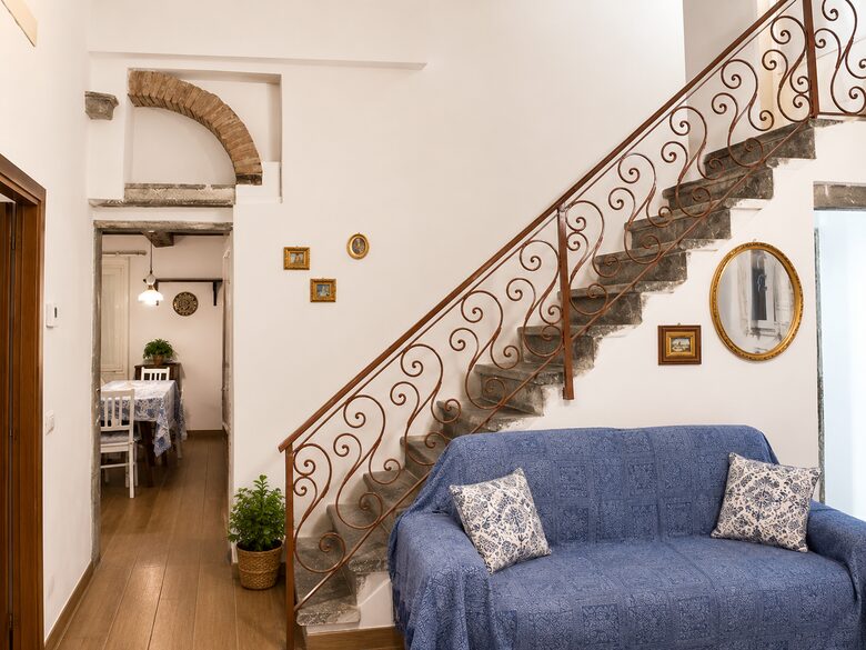 Bright Three Bedroom Apartment in Central Florence - Florence, Italy