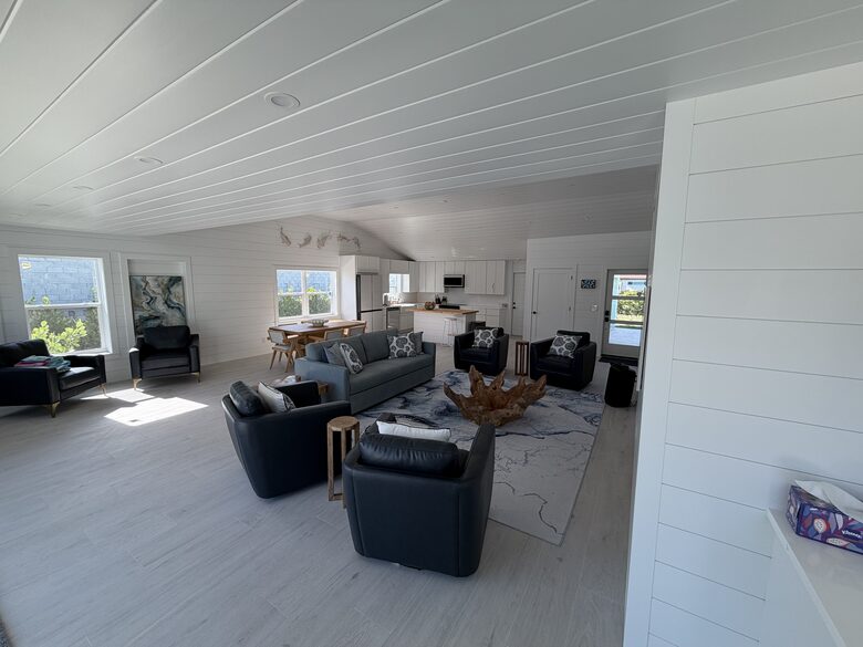 South Florida Retreat with Tiki Hut & Water Views - Palm Beach Gardens, Florida