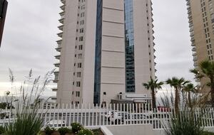 Uninterrupted sea views beachfront apartment - Viña del Mar, Chile