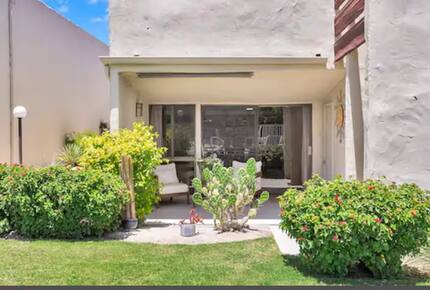Stylish South Palm Springs Escape - Palm Springs, California
