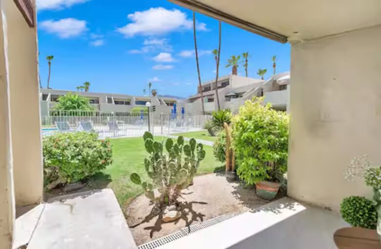 Stylish South Palm Springs Escape - Palm Springs, California