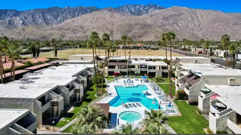 Stylish South Palm Springs Escape - Palm Springs, California