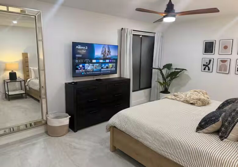 Stylish South Palm Springs Escape - Palm Springs, California