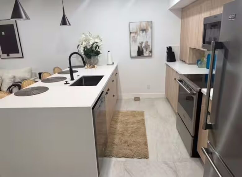 Stylish South Palm Springs Escape - Palm Springs, California