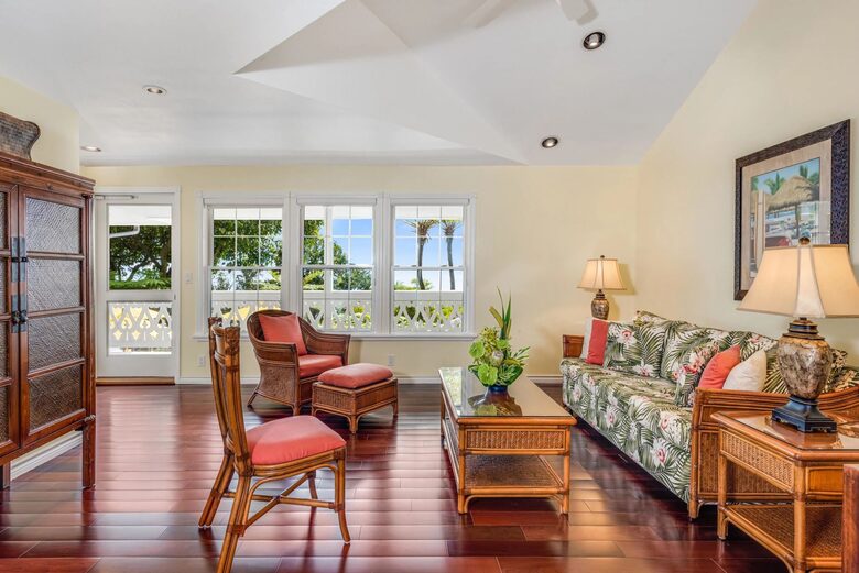 Elevated Kona Estate with Resort-Style Amenities - Kailua Kona, Hawaii