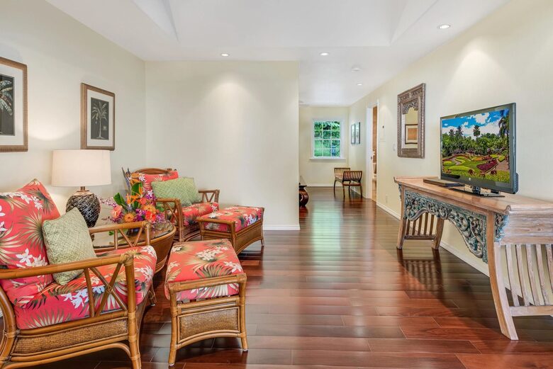 Elevated Kona Estate with Resort-Style Amenities - Kailua Kona, Hawaii