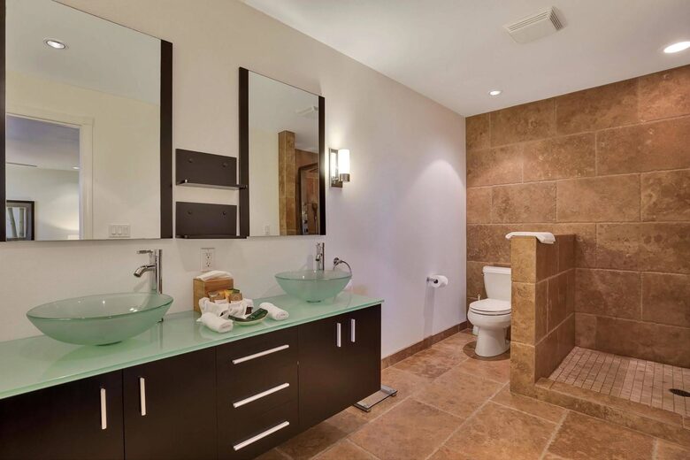 Elevated Kona Estate with Resort-Style Amenities - Kailua Kona, Hawaii