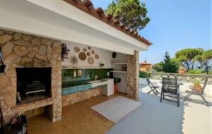 Mediterranean Villa Between Beaches & Catalan Countryside - Vidreres, Spain