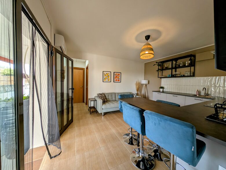 Villa mediterránea entre playas y la campiña catalana - Vidreres, España