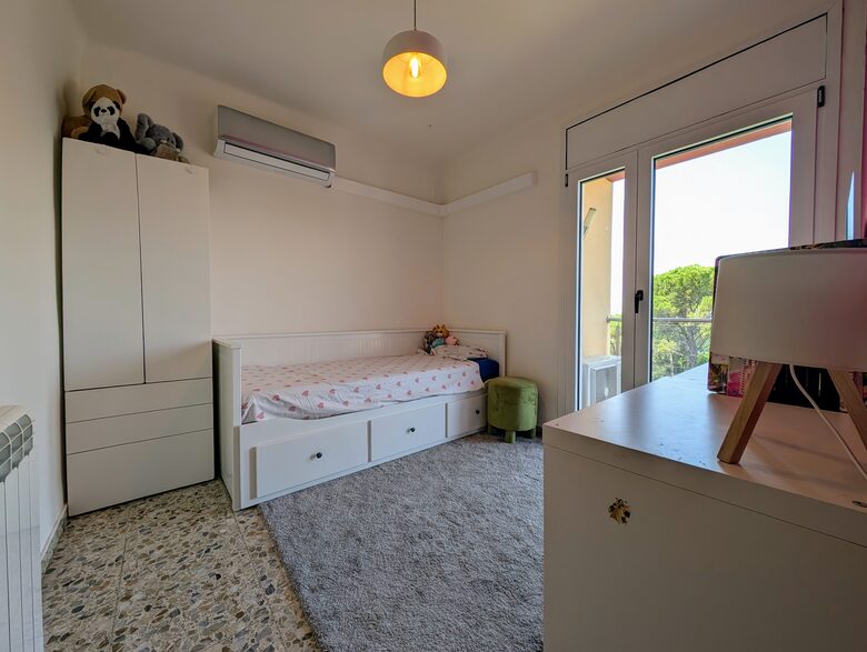 Villa mediterránea entre playas y la campiña catalana - Vidreres, España