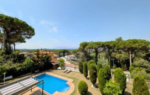 Mediterranean Villa Between Beaches & Catalan Countryside - Vidreres, Spain