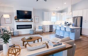Modern Oak Island Getaway Minutes from the Shore - Oak Island, North Carolina