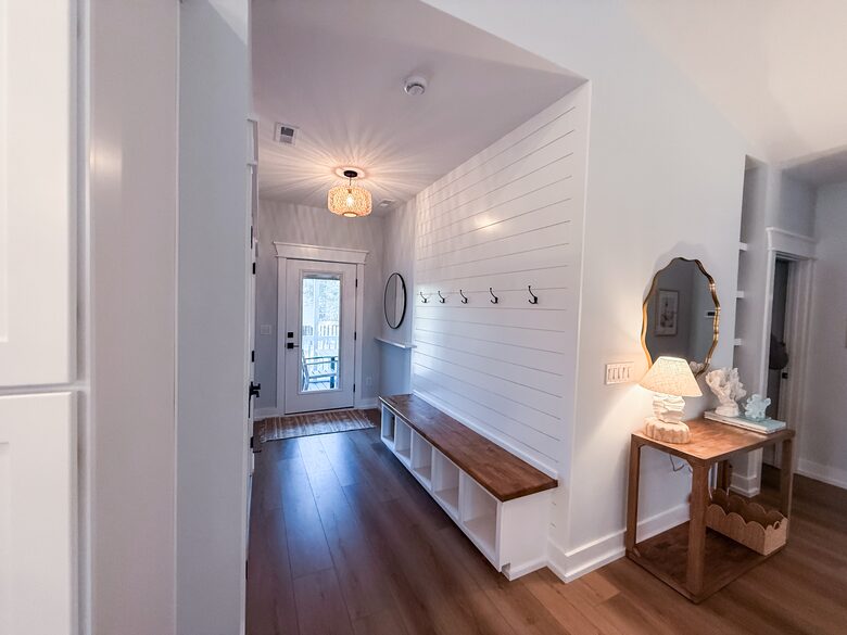 Modern Oak Island Getaway Minutes from the Shore - Oak Island, North Carolina