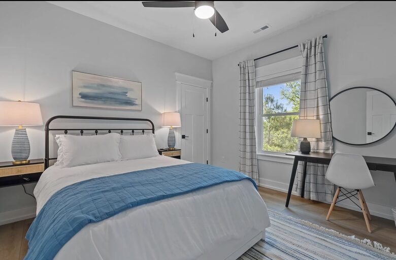 Modern Oak Island Getaway Minutes from the Shore - Oak Island, North Carolina