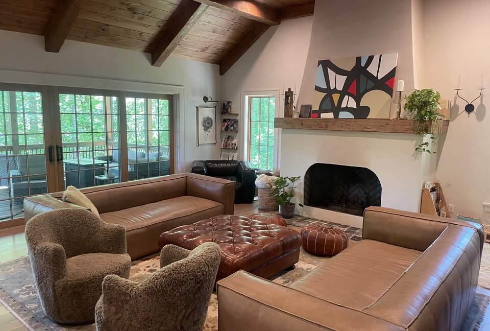 Contemporary Mountain Home Near Downtown Black Mountain - Black Mountain, North Carolina