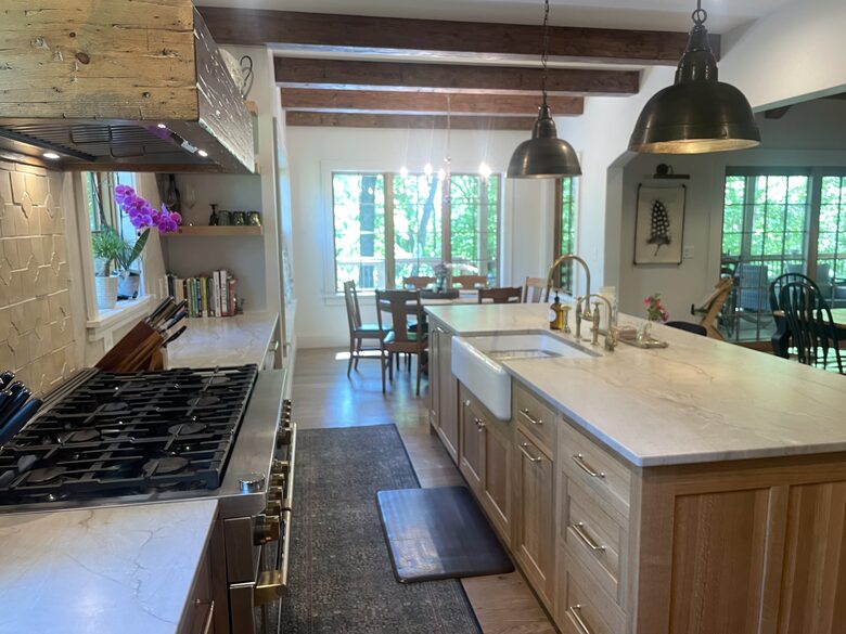Contemporary Mountain Home Near Downtown Black Mountain - Black Mountain, North Carolina