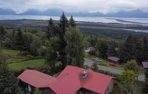 Spacious Alaska View Retreat with Private Studio - Homer, Alaska