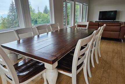 Spacious Alaska View Retreat with Private Studio - Homer, Alaska