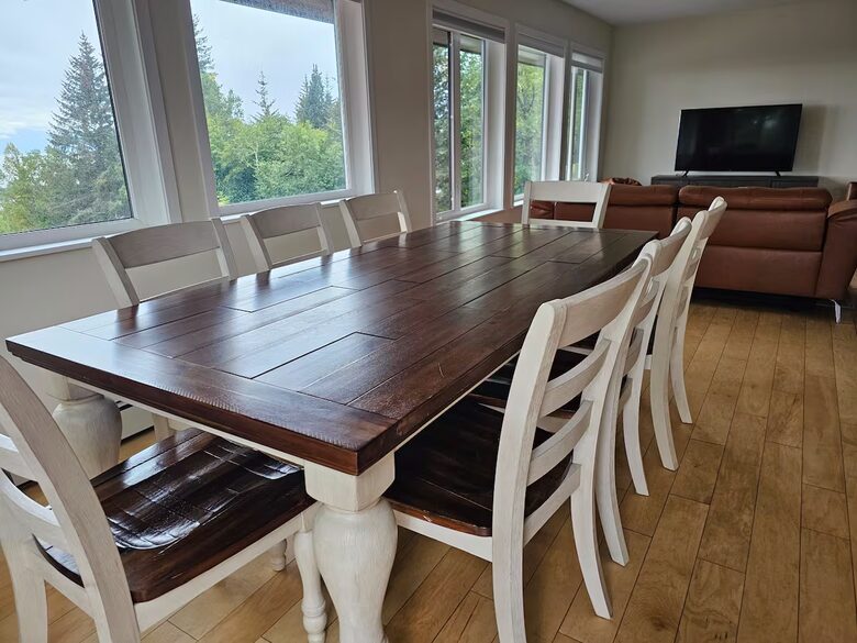 Spacious Alaska View Retreat with Private Studio - Homer, Alaska