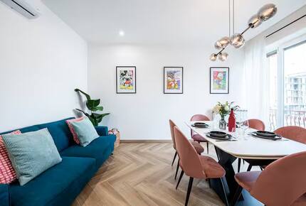 Elegant Two Bedroom Apartment Near Santa Maria Novella - Florence, Italy