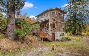 Cascade Mountain Wellness Retreat - Gold Bar, Washington