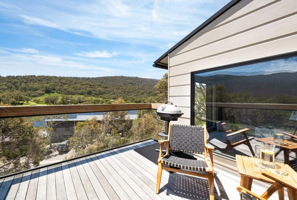 Upscale Alpine Escape at Crackenback Resort - Crackenback, Australia
