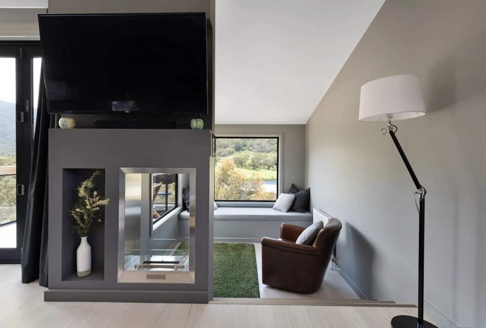 Upscale Alpine Escape at Crackenback Resort - Crackenback, Australia