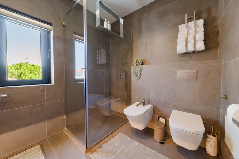 Alenquer Wine Country Estate | Sophisticated Scale & Panoramic Views - Alenquer, Portugal