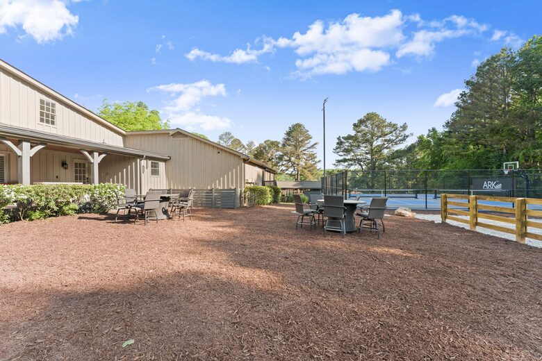 Ark on Lake Lanier - Gainesville, Georgia