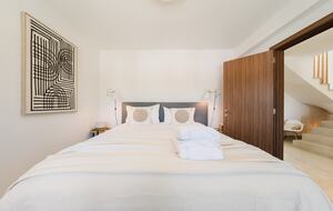 Alenquer Wine Country Estate | Sophisticated Scale & Panoramic Views - Alenquer, Portugal