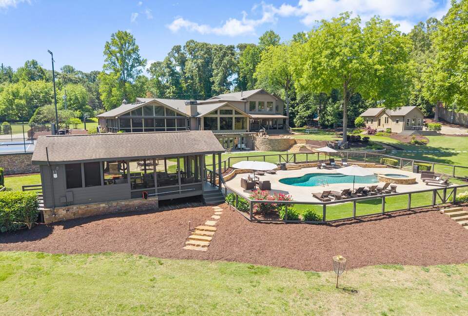 Ark on Lake Lanier - Gainesville, Georgia