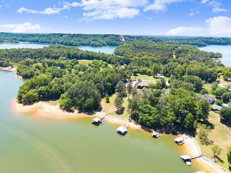 Ark on Lake Lanier - Gainesville, Georgia