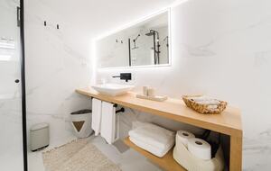 Alenquer Wine Country Estate | Sophisticated Scale & Panoramic Views - Alenquer, Portugal