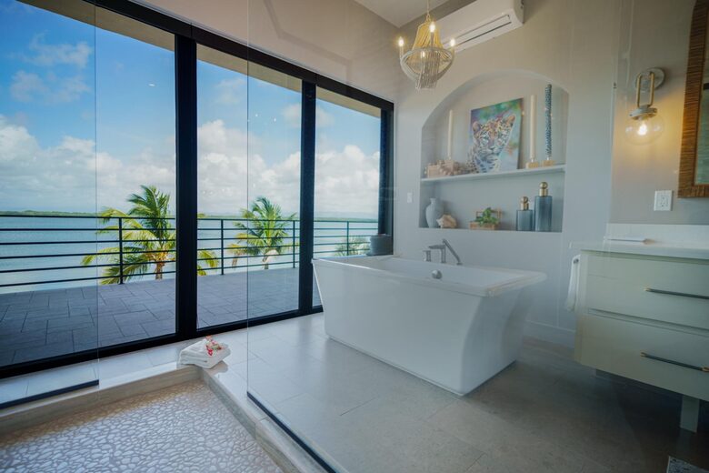 Villa Vaya Vista - 3 Story 4BR Waterfront Villa w/ Sunset Views - Maya Beach, Belize