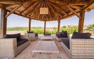Alenquer Wine Country Estate | Sophisticated Scale & Panoramic Views - Alenquer, Portugal