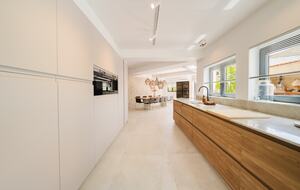 Alenquer Wine Country Estate | Sophisticated Scale & Panoramic Views - Alenquer, Portugal