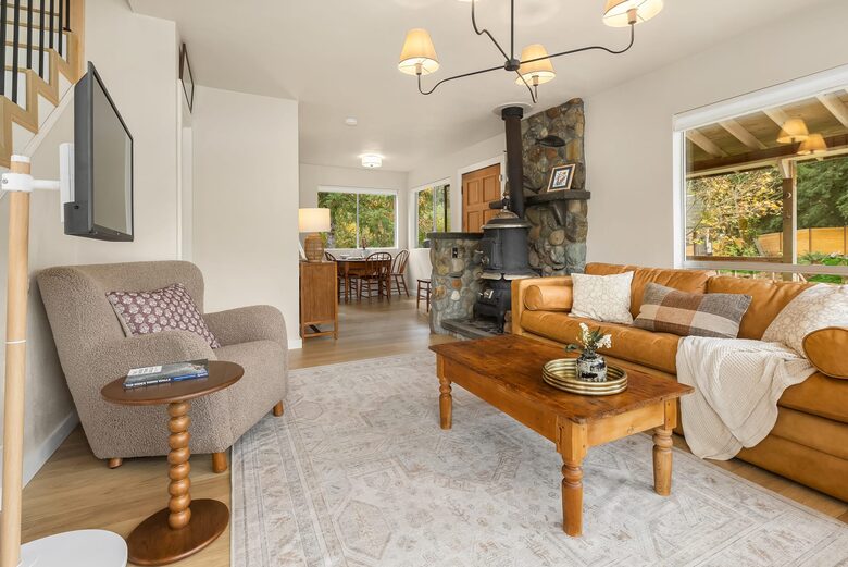 Cascade Mountain Wellness Retreat - Gold Bar, Washington