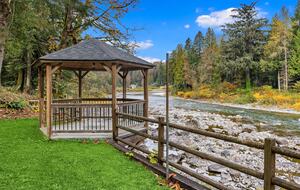 Cascade Mountain Wellness Retreat - Gold Bar, Washington