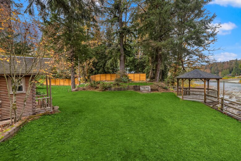 Cascade Mountain Wellness Retreat - Gold Bar, Washington