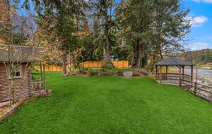 Cascade Mountain Wellness Retreat - Gold Bar, Washington