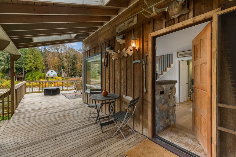 Cascade Mountain Wellness Retreat - Gold Bar, Washington
