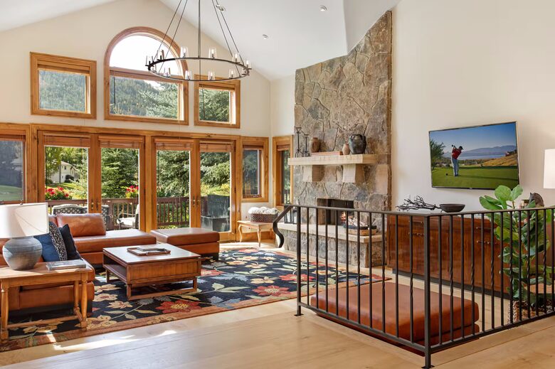 Luxury Golf Course Residence in EagleVail - Avon, Colorado
