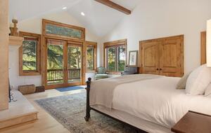 Luxury Golf Course Residence in EagleVail - Avon, Colorado