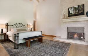 Luxury Golf Course Residence in EagleVail - Avon, Colorado