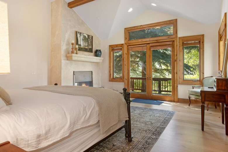 Luxury Golf Course Residence in EagleVail - Avon, Colorado