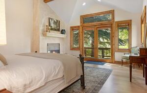 Luxury Golf Course Residence in EagleVail - Avon, Colorado